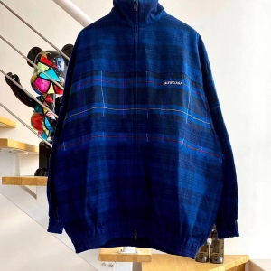 계단집 발렌시아가 블루체크 집업 자켓