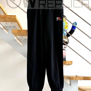 계단집 발렌시아가 GW로고 바지