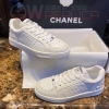 해피네 샤넬 화이트 테니스 스니커즈