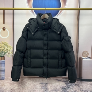 탑몽클 몽클레어 Vezere 베제르 다운 패딩 자켓 VEZERE Short Down Jacket